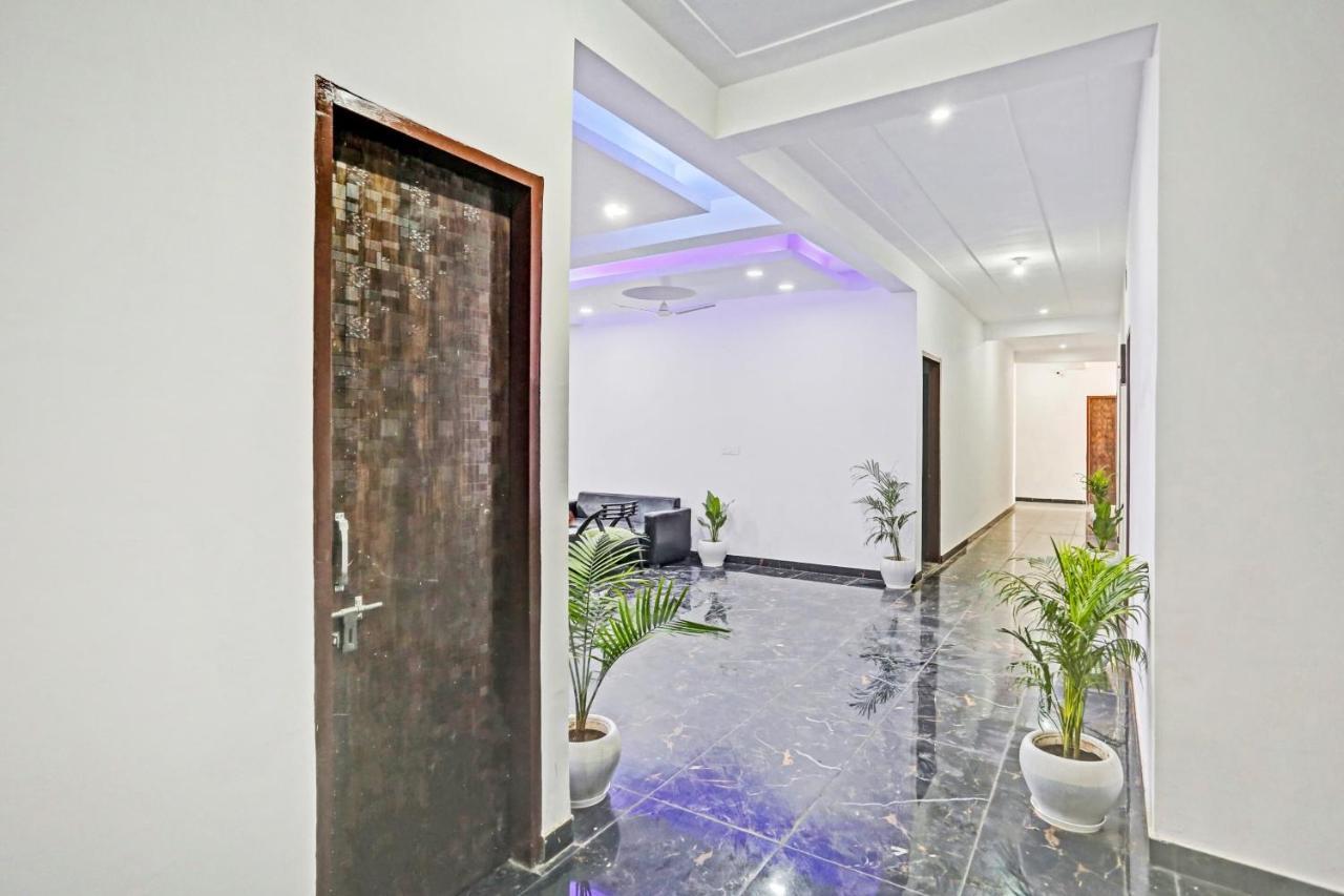 Hotel Collection O The Royal Fern Farrukhnagar Zewnętrze zdjęcie
