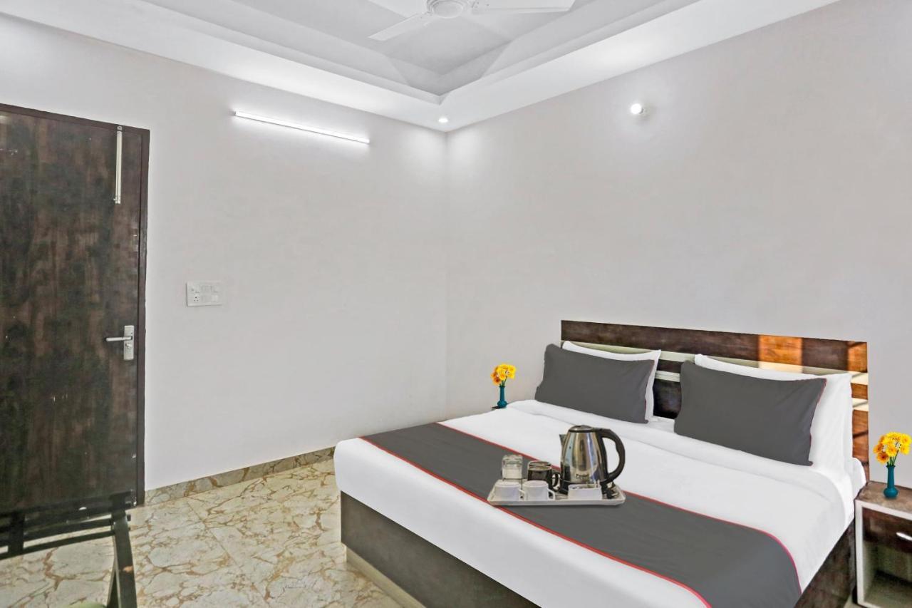 Hotel Collection O The Royal Fern Farrukhnagar Zewnętrze zdjęcie