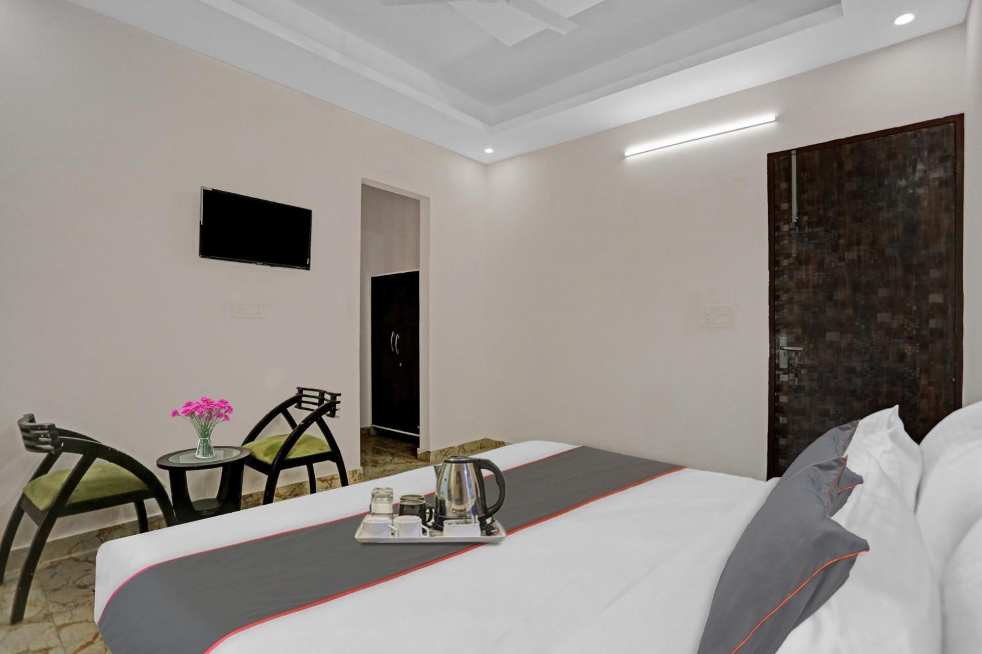 Hotel Collection O The Royal Fern Farrukhnagar Zewnętrze zdjęcie