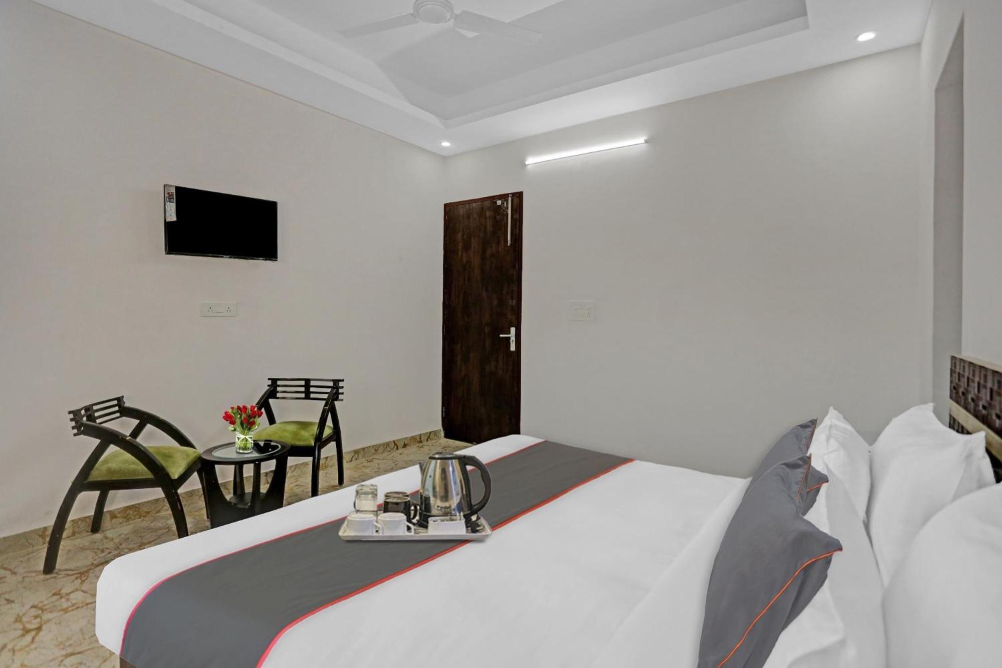Hotel Collection O The Royal Fern Farrukhnagar Zewnętrze zdjęcie